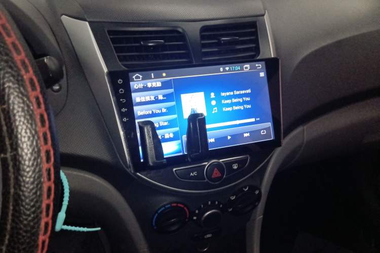 Used Hyundai Verna (older generation) 2014 1.4L Automatic Smart GLS Audio And AC Panel