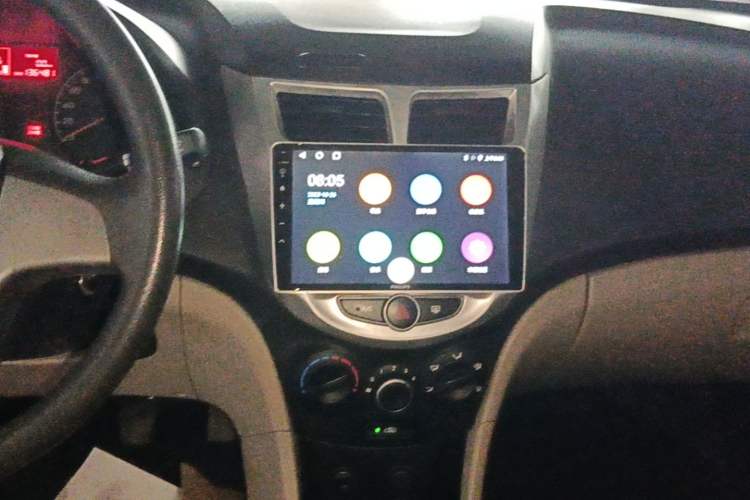 Used Hyundai Verna (older generation) 2014 1.4L Manual Smart GLS Trim Audio And AC Panel