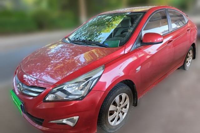 Used Hyundai Verna (older generation) 2014 1.4L Manual Smart GLS Trim