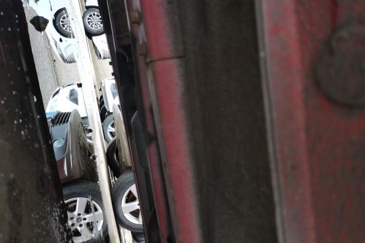 Used Hyundai Verna (older generation) 2014 1.4L Automatic Leading-Edge GLX Chassis Front Left