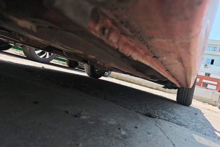 Used Hyundai Verna (older generation) 2014 1.4L Automatic Leading-Edge GLX Chassis Front Left