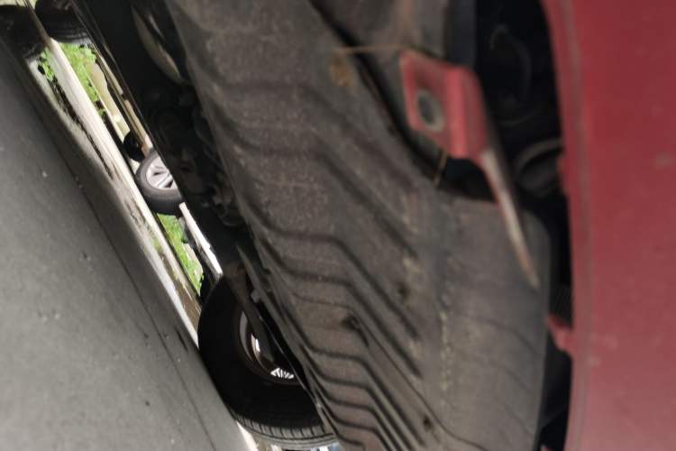 Used Hyundai Verna (older generation) 2014 1.4L Automatic Leading-Edge GLX Chassis Front