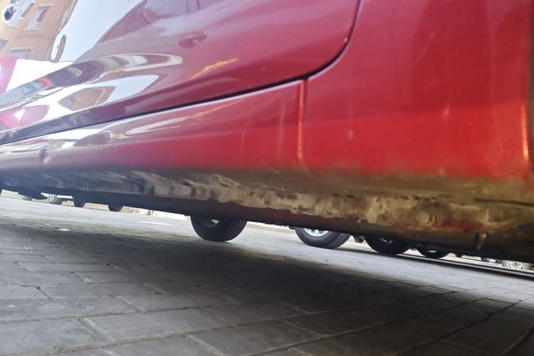 Used Hyundai Verna (older generation) 2014 1.4L Automatic Leading-Edge GLX Chassis Front Right