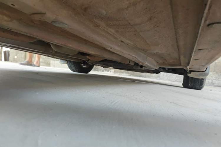 Used Hyundai Verna (older generation) 2014 1.4L Manual Smart GLS Trim Chassis Front Right