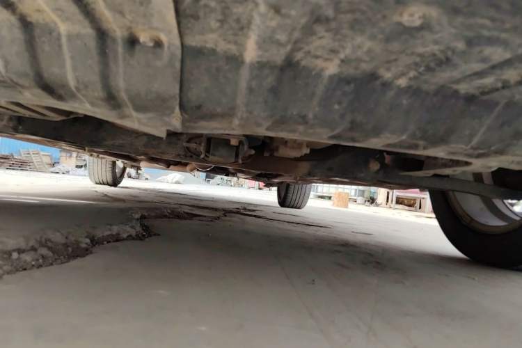 Used Hyundai Verna (older generation) 2014 1.4L Manual Top-Tier Model TOP Chassis Front