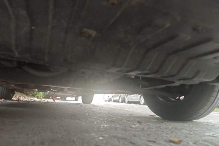 Used Hyundai Verna (older generation) 2014 1.4L Manual Smart GLS Trim Chassis Front