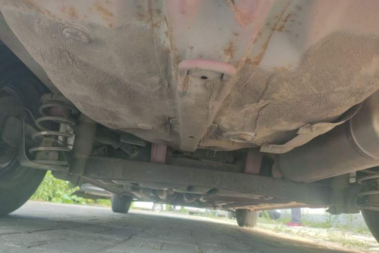 Used Hyundai Verna (older generation) 2014 1.4L Manual Smart GLS Trim Chassis Rear
