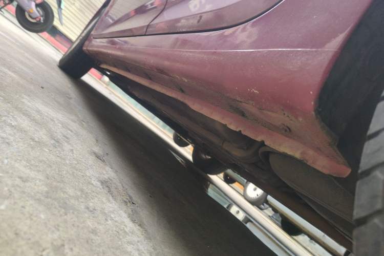 Used Hyundai Verna (older generation) 2014 1.4L Manual Smart GLS Trim Chassis Rear Left