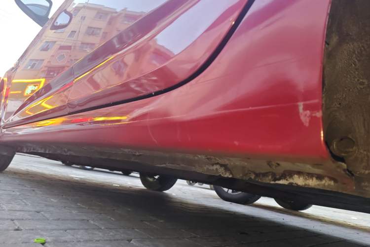 Used Hyundai Verna (older generation) 2014 1.4L Automatic Leading-Edge GLX Chassis Rear Left