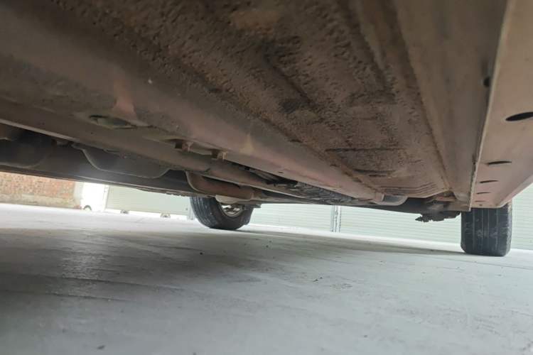 Used Hyundai Verna (older generation) 2014 1.4L Manual Smart GLS Trim Chassis Rear Left