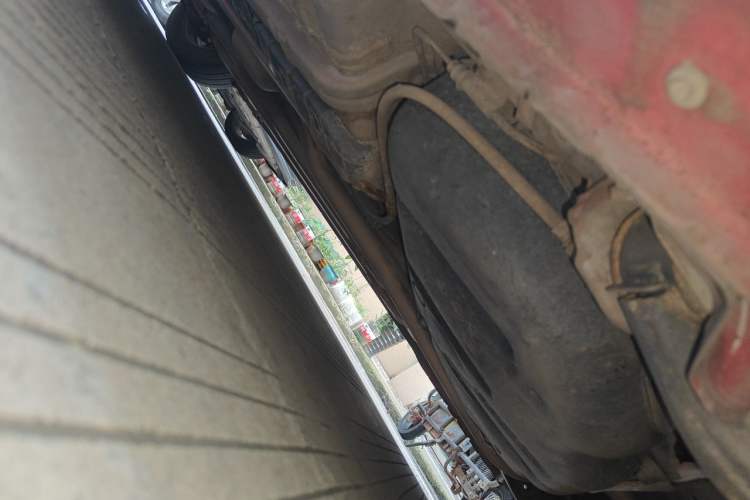 Used Hyundai Verna (older generation) 2014 1.4L Automatic Leading-Edge GLX Chassis Rear Left