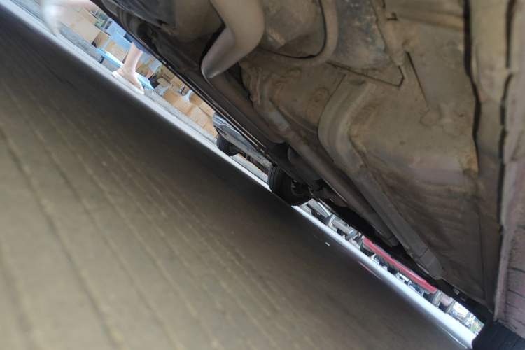 Used Hyundai Verna (older generation) 2014 1.4L Automatic Leading-Edge GLX Chassis Rear Right