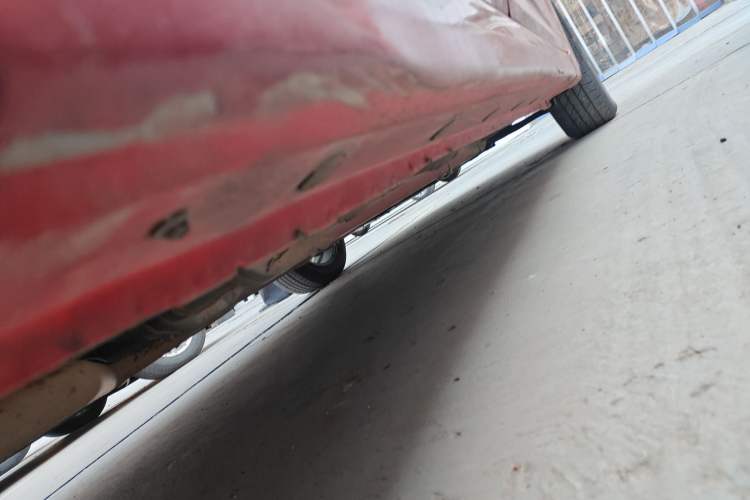Used Hyundai Verna (older generation) 2014 1.4L Manual Smart GLS Trim Chassis Rear Right