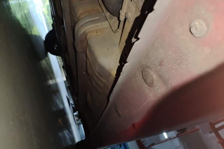 Used Hyundai Verna (older generation) 2014 1.4L Automatic Smart GLS Chassis Rear Right