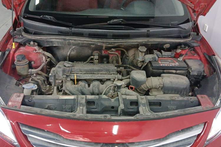 Used Hyundai Verna (older generation) 2014 1.4L Automatic Smart GLS Engine Bay