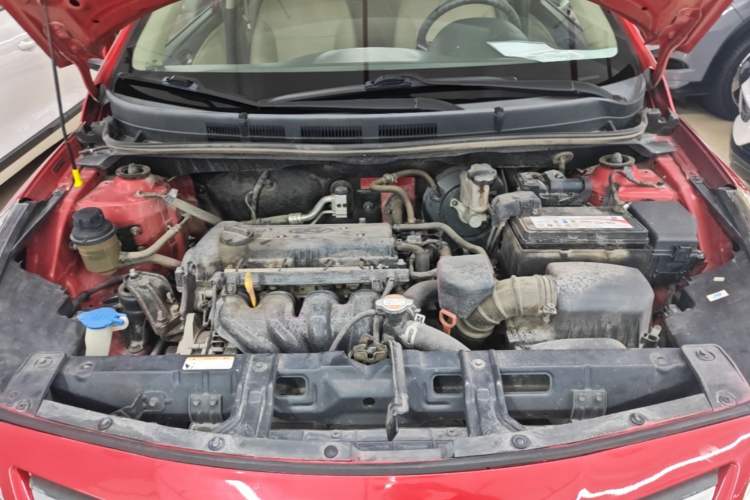 Used Hyundai Verna (older generation) 2014 1.4L Automatic Smart GLS Engine Bay