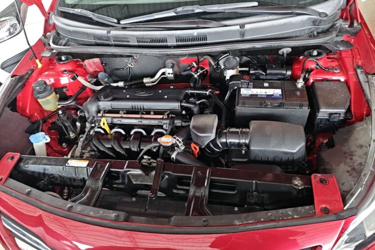 Used Hyundai Verna (older generation) 2014 1.4L Automatic Smart GLS Engine Bay