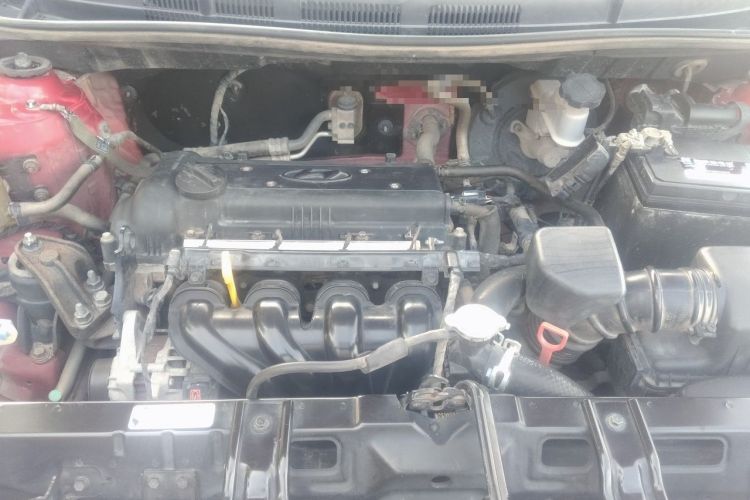 Used Hyundai Verna (older generation) 2014 1.4L Automatic Smart GLS Engine Bay