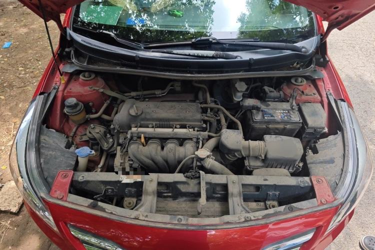 Used Hyundai Verna (older generation) 2014 1.4L Manual Smart GLS Trim Engine Bay