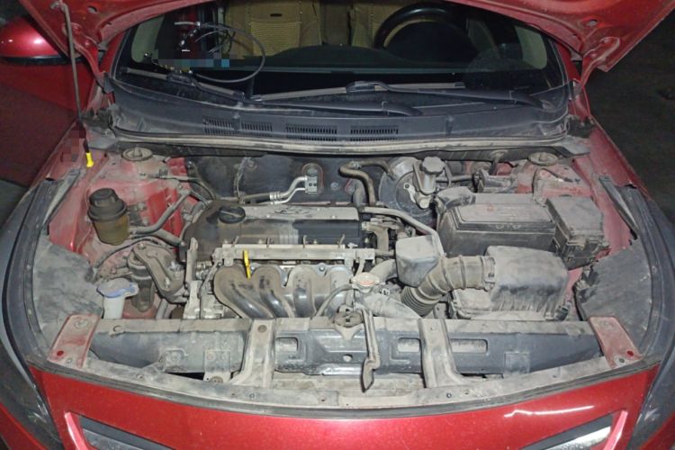 Used Hyundai Verna (older generation) 2014 1.4L Manual Smart GLS Trim Engine Bay