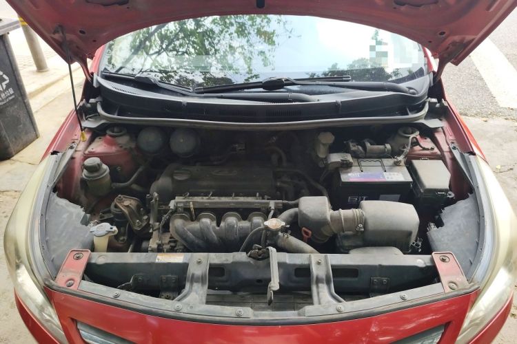 Used Hyundai Verna (older generation) 2014 1.4L Automatic Smart GLS Engine Bay