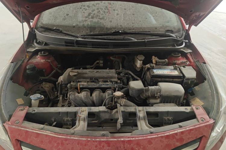 Used Hyundai Verna (older generation) 2014 1.4L Manual Smart GLS Trim Engine Bay