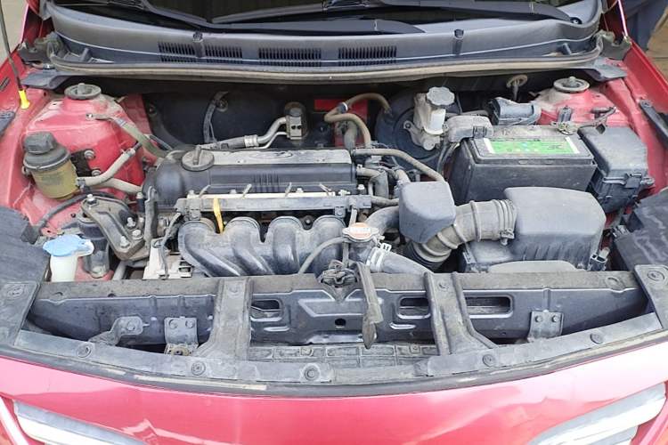 Used Hyundai Verna (older generation) 2014 1.4L Manual Smart GLS Trim Engine Bay