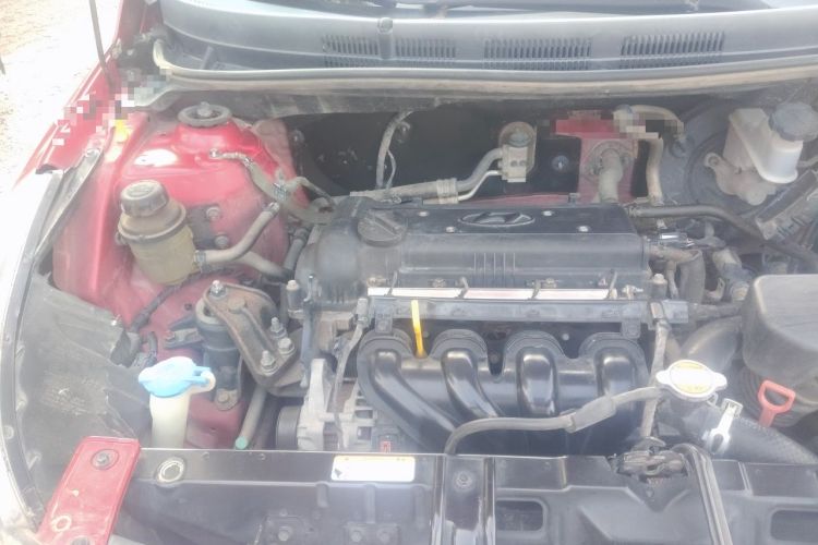 Used Hyundai Verna (older generation) 2014 1.4L Automatic Smart GLS Engine Bay Right