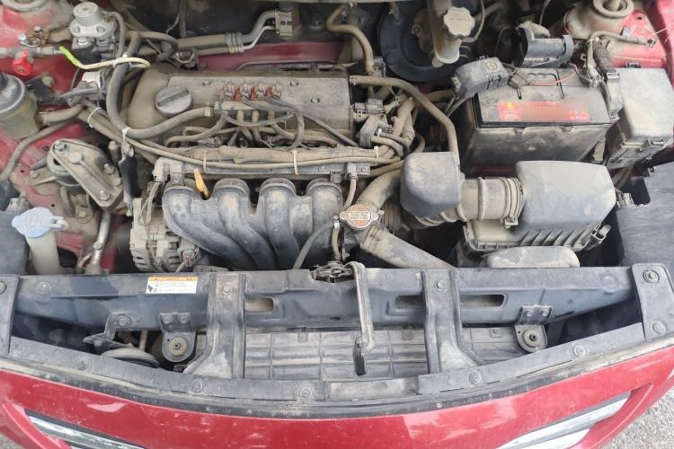 Used Hyundai Verna (older generation) 2014 1.4L Manual Smart GLS Trim Engine Bay