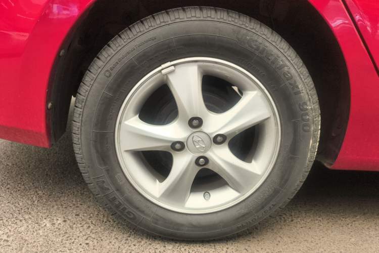 Used Hyundai Verna (older generation) 2014 1.4L Automatic Smart GLS Exterior 1