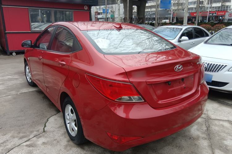 Used Hyundai Verna (older generation) 2014 1.4L Automatic Smart GLS Exterior 2