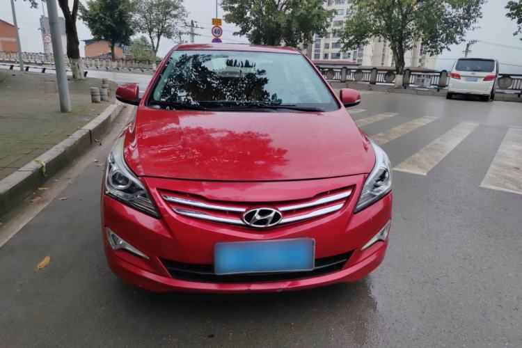 Used Hyundai Verna (older generation) 2014 1.4L Manual Top-Tier Model TOP Exterior 2