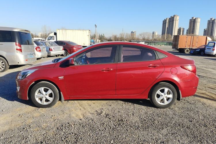 Used Hyundai Verna (older generation) 2014 1.4L Automatic Smart GLS Exterior 3