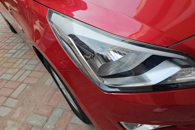 Used Hyundai Verna (older generation) 2014 1.4L Automatic Smart GLS Exterior 3