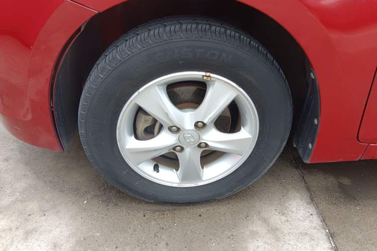 Used Hyundai Verna (older generation) 2014 1.4L Automatic Smart GLS Exterior 4