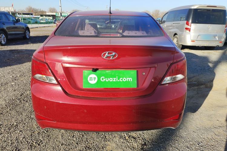 Used Hyundai Verna (older generation) 2014 1.4L Automatic Smart GLS Exterior 4