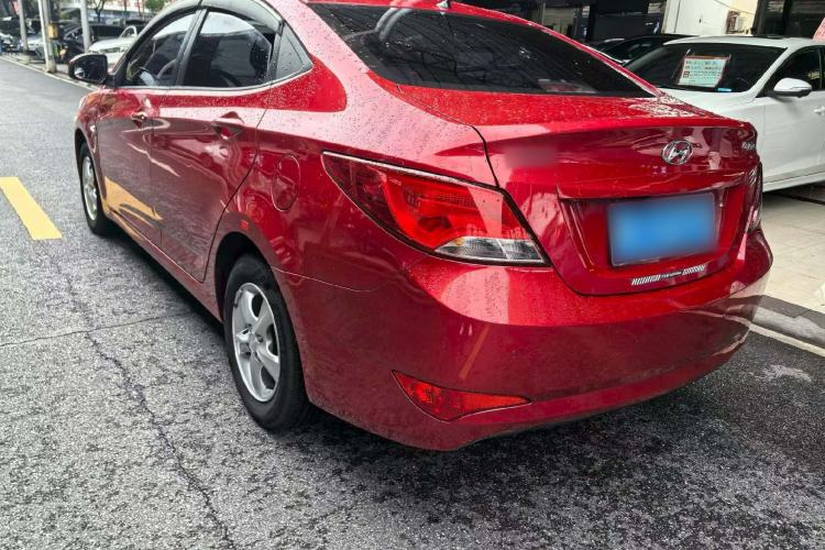 Used Hyundai Verna (older generation) 2014 1.4L Automatic Smart GLS Exterior 8