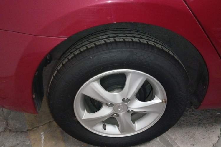 Used Hyundai Verna (older generation) 2014 1.4L Automatic Smart GLS Exterior 8