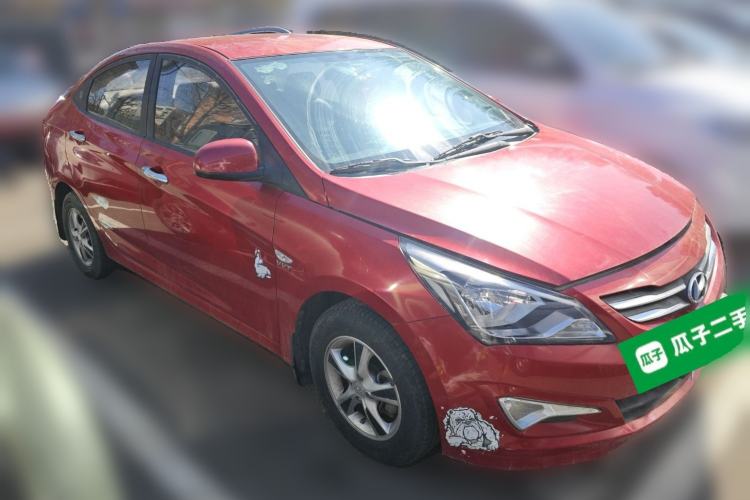 Used Hyundai Verna (older generation) 2014 1.4L Automatic Smart GLS Front Right 45 Deg