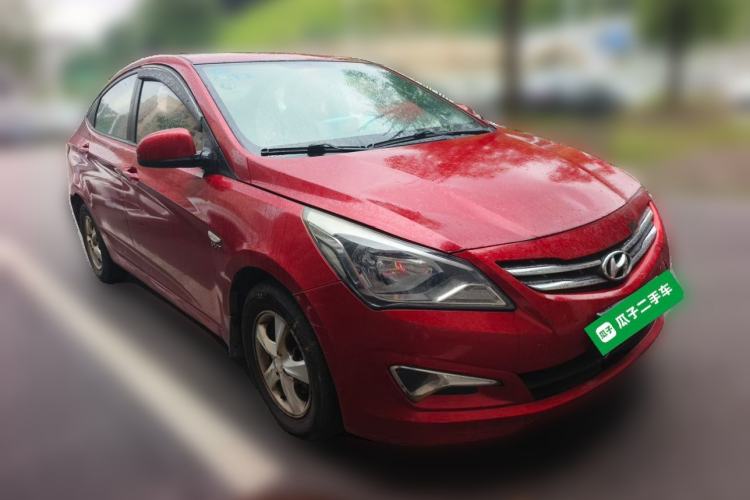 Used Hyundai Verna (older generation) 2014 1.4L Automatic Smart GLS Front Right 45 Deg