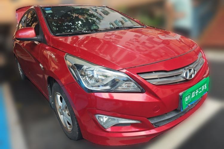 Used Hyundai Verna (older generation) 2014 1.4L Automatic Smart GLS Front Right 45 Deg