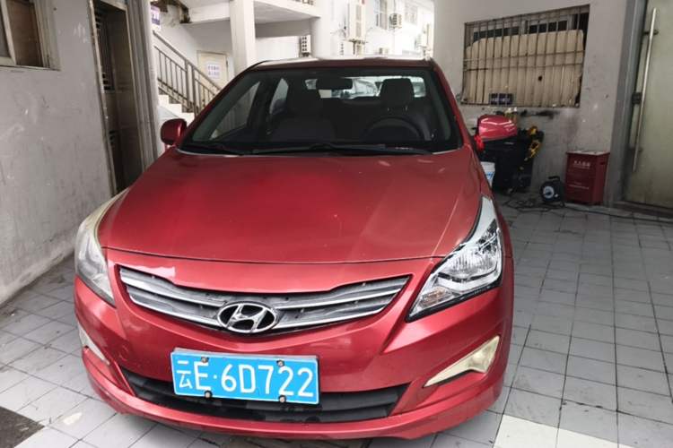 Used Hyundai Verna (older generation) 2014 1.4L Manual Smart GLS Trim Front