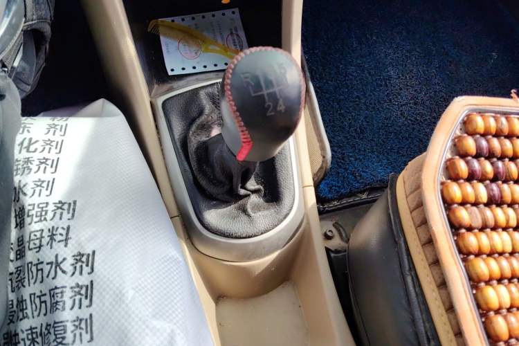 Used Hyundai Verna (older generation) 2014 1.4L Manual Top-Tier Model TOP Gear Lever