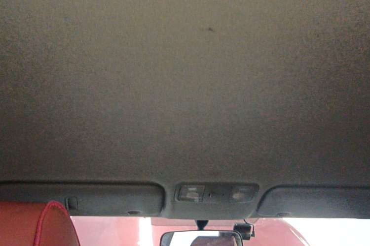 Used Hyundai Verna (older generation) 2014 1.4L Automatic Smart GLS Headliner