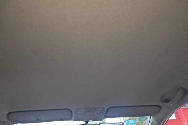 Used Hyundai Verna (older generation) 2014 1.4L Automatic Smart GLS Headliner