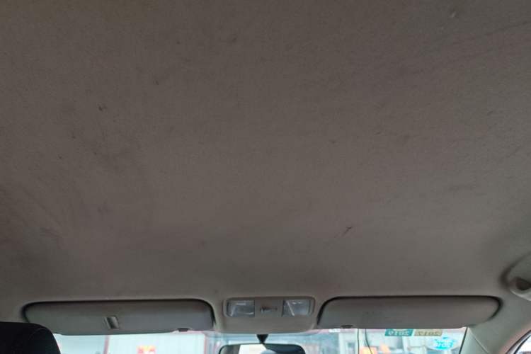 Used Hyundai Verna (older generation) 2014 1.4L Automatic Smart GLS Headliner