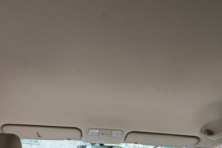 Used Hyundai Verna (older generation) 2014 1.4L Automatic Smart GLS Headliner