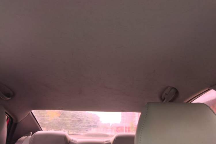Used Hyundai Verna (older generation) 2014 1.4L Automatic Smart GLS Headliner