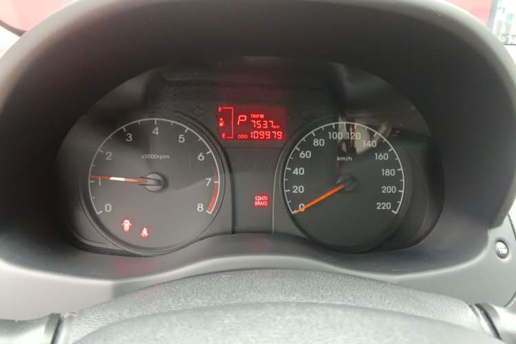 Used Hyundai Verna (older generation) 2014 1.4L Automatic Smart GLS Instrument Cluster