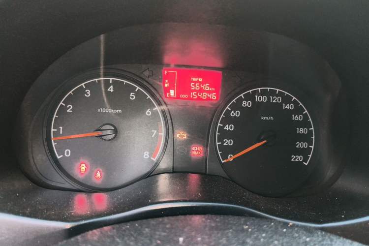 Used Hyundai Verna (older generation) 2014 1.4L Manual Smart GLS Trim Instrument Cluster